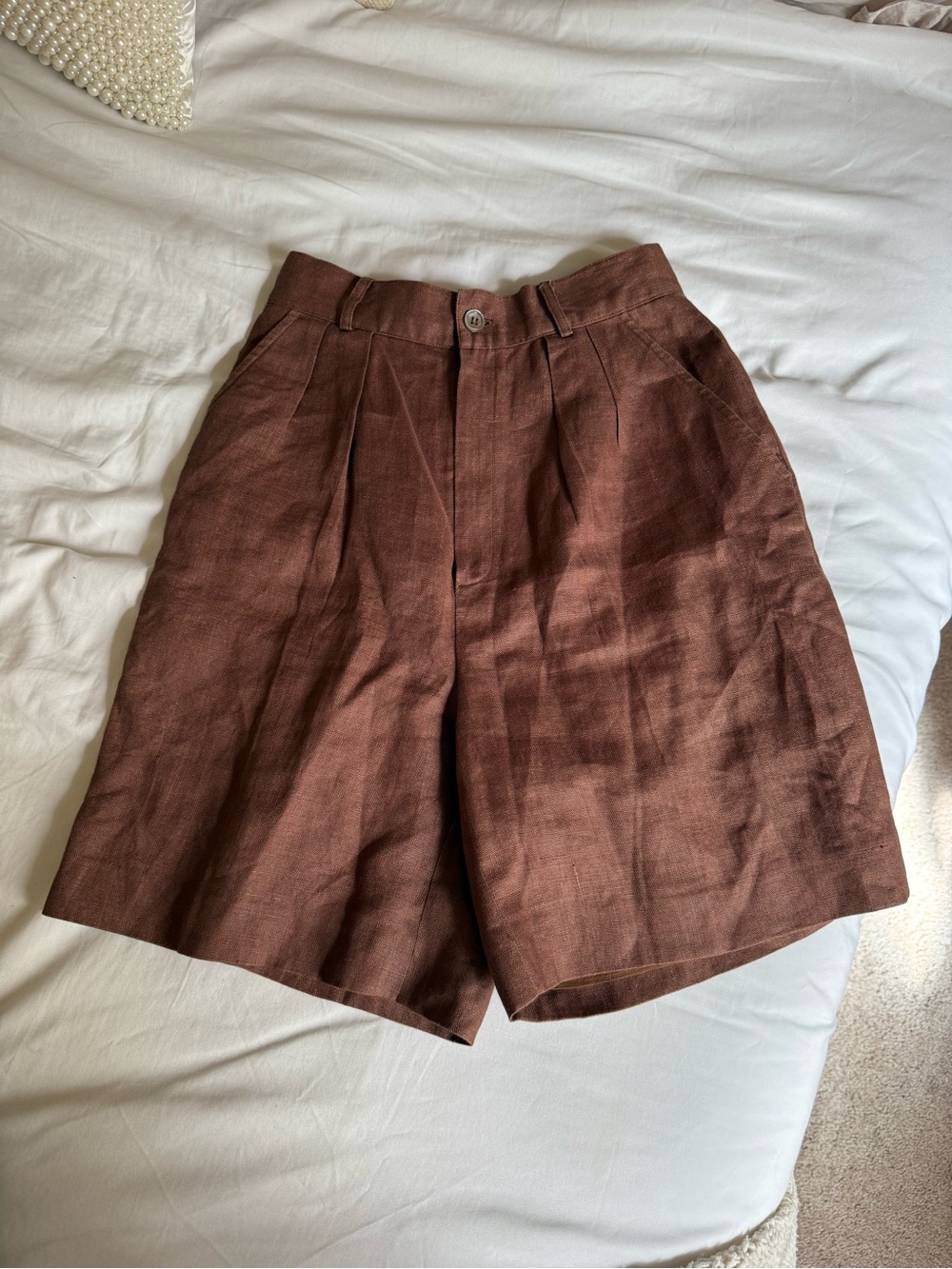 Classiques High-Waist Linen Shorts